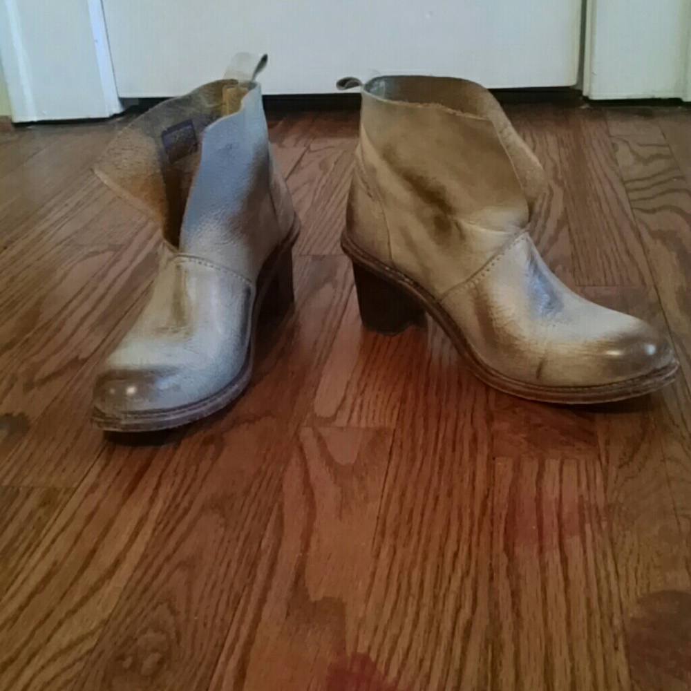 Luminous sliced booties, Holding Horses Anthro